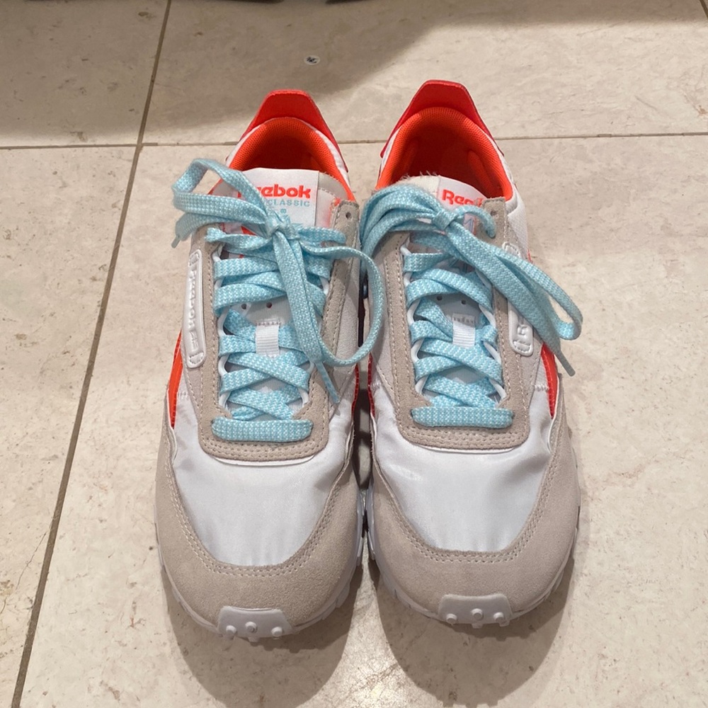Reebok Classic Nylon and Suede Shoe Size 8